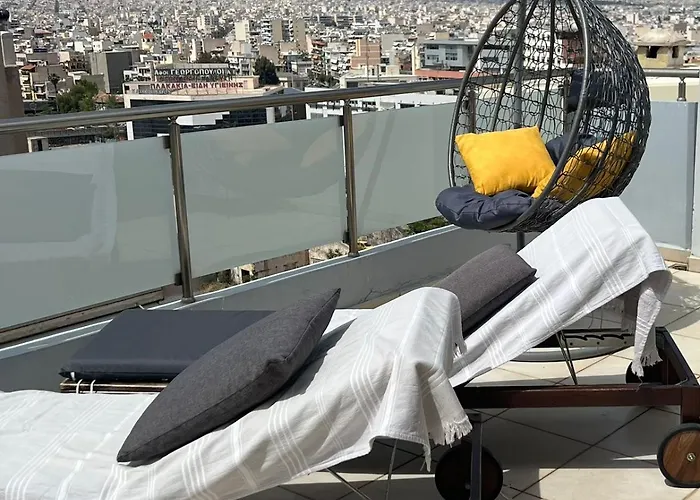 7Th Floor Stunning View Penthouse In Piraeus