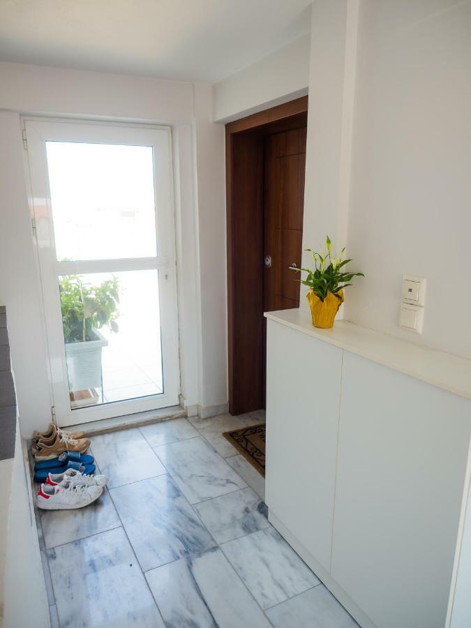 7th Floor Stunning View Penthouse In Apartment Piraeus